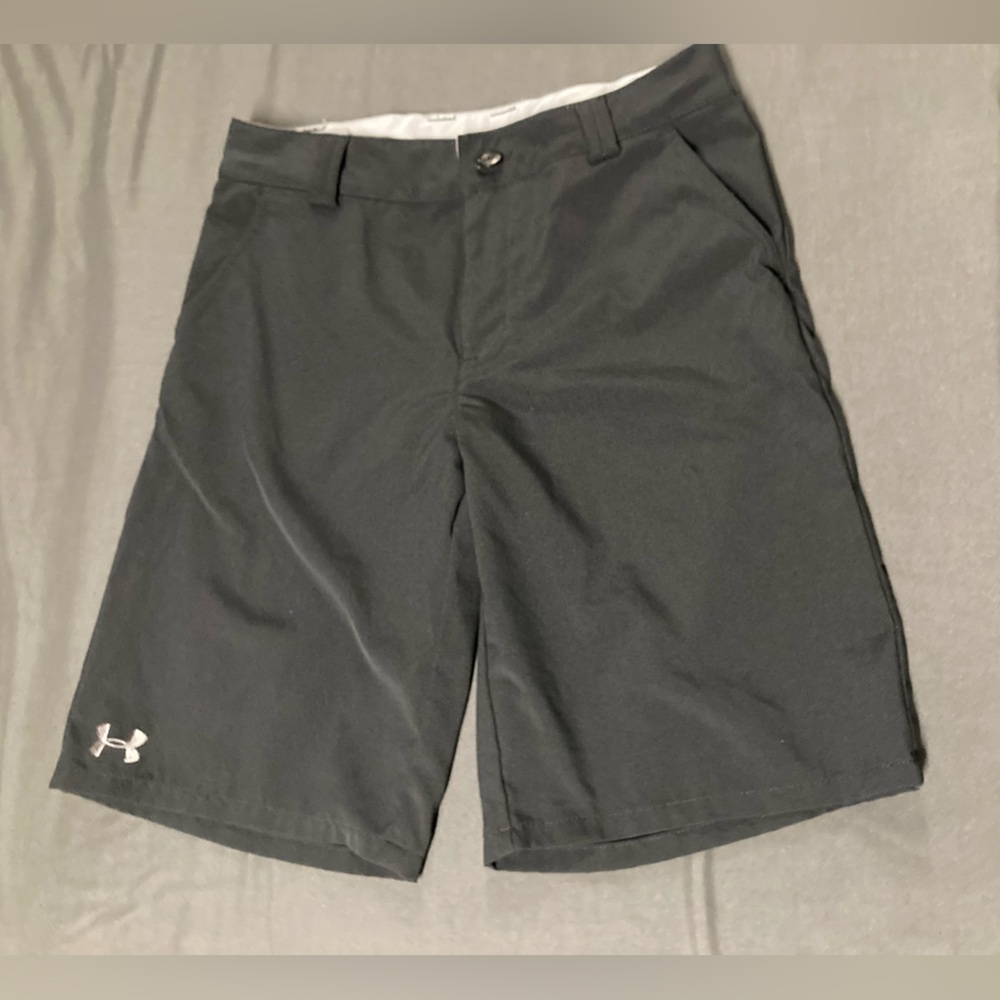 Under Armour Boys Black Shorts Size Youth Large